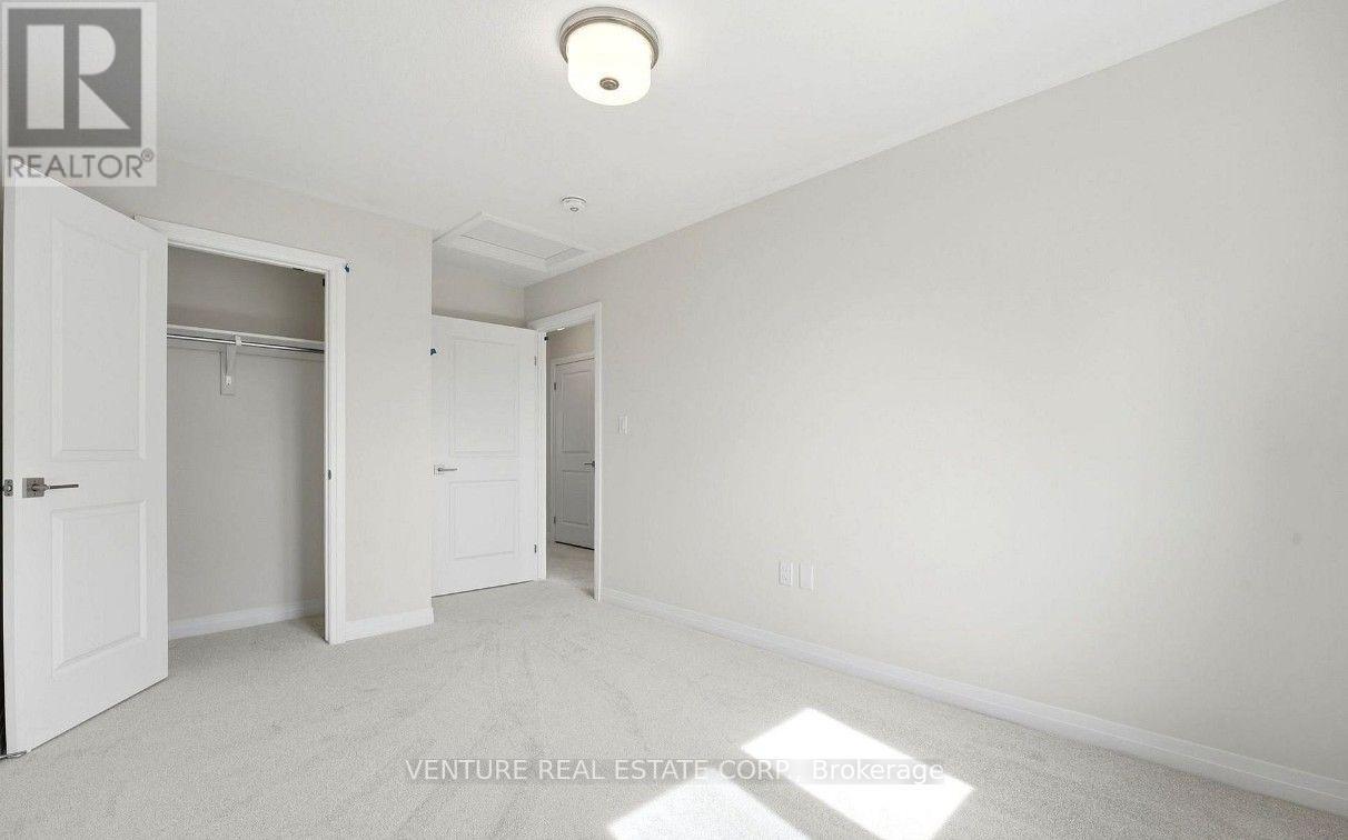 660 Colborne Street West — photo 18