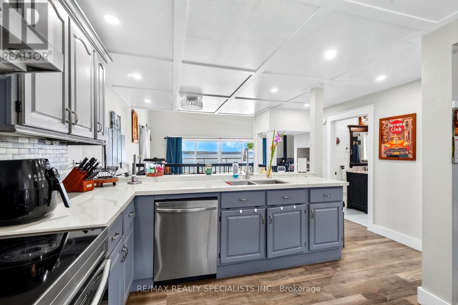 339520 Presqu'ile Road, Georgian Bluffs, ON photo 32
