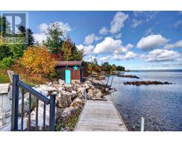 339520 Presqu'ile Road, Georgian Bluffs, ON N0H2T0 Photo 9