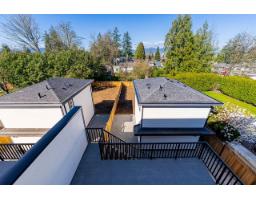 101 14259 Park Drive, Surrey, BC V3R5P1 Photo 16
