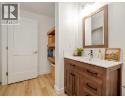 279 Northlander Bend W - photo 31