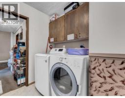 10 3 Street Se, Redcliff, AB T0J2P0 Photo 16