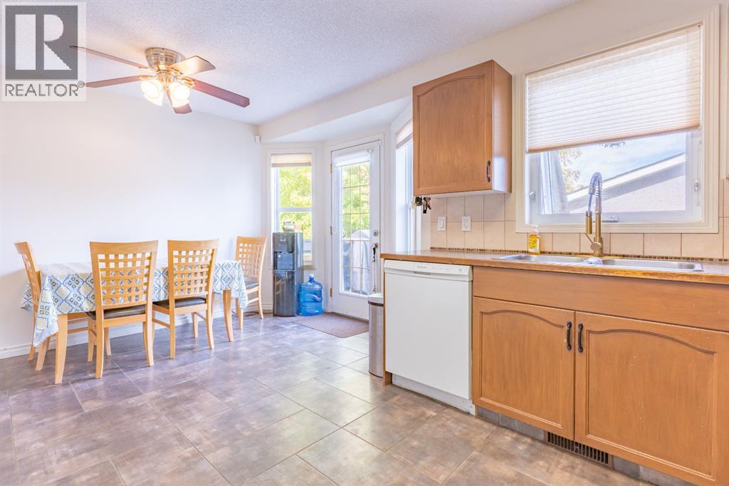5 Stapeford Crescent SE - 10