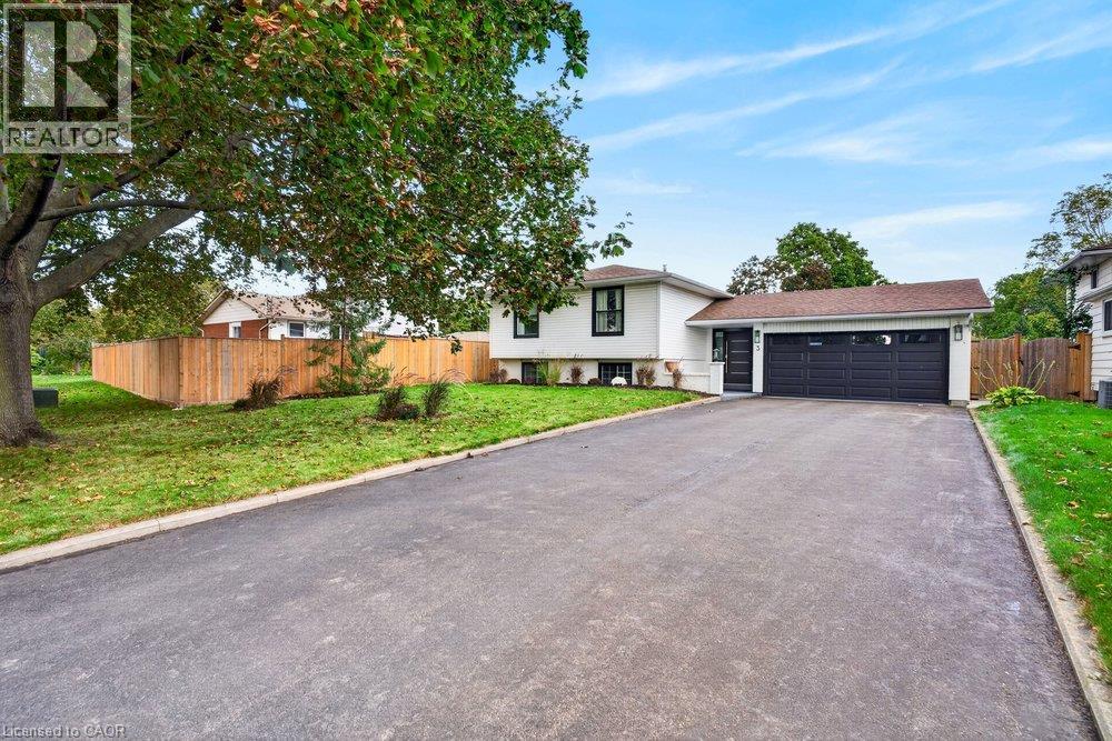 3 REGATTA Drive, St. Catharines — photo 5