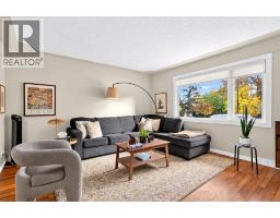 948 31 Avenue NW - photo 8