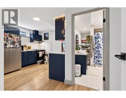 948 31 Avenue NW - photo 40