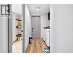 948 31 Avenue NW - photo 25