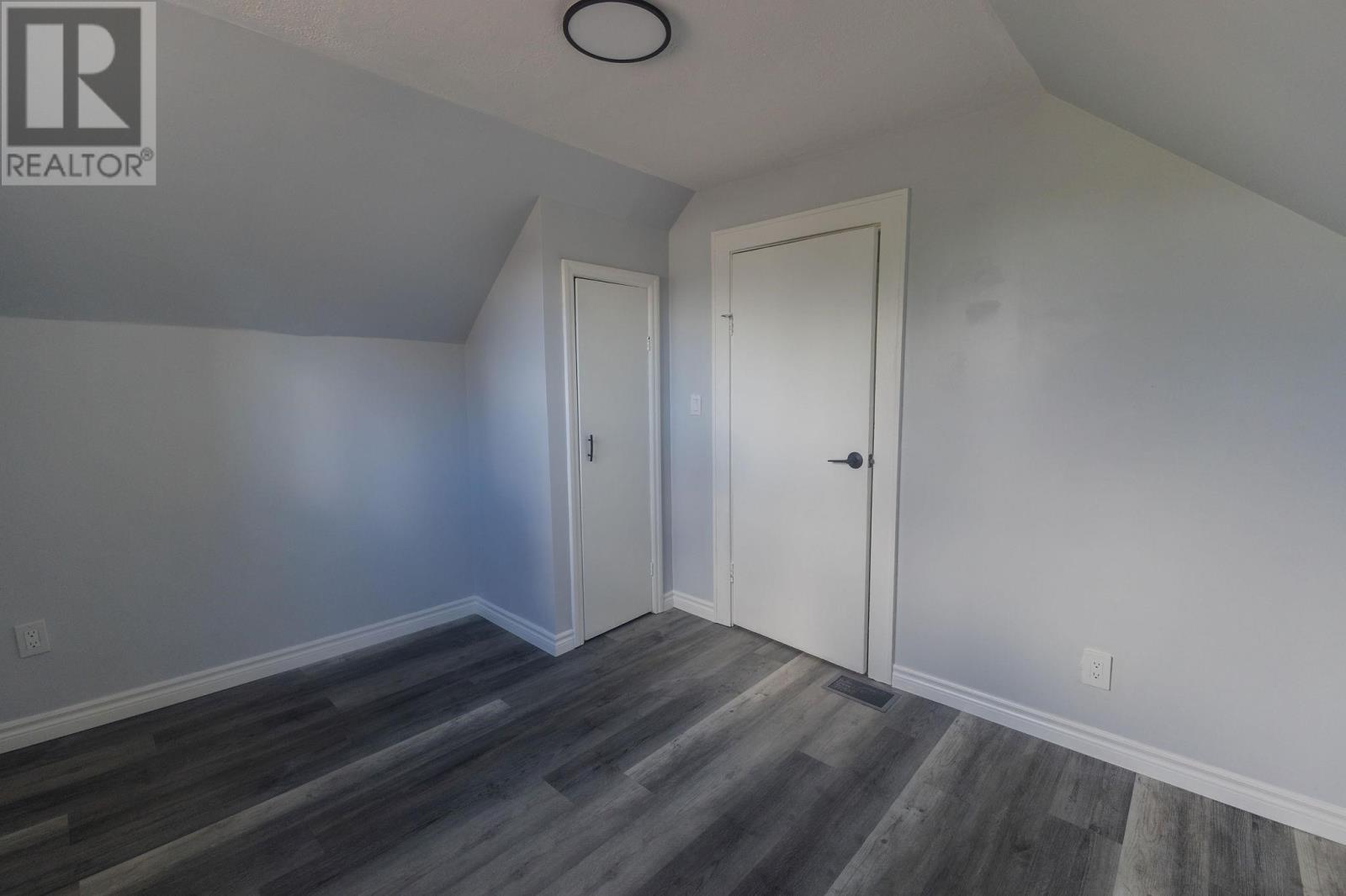 791 Second Lin W — photo 36