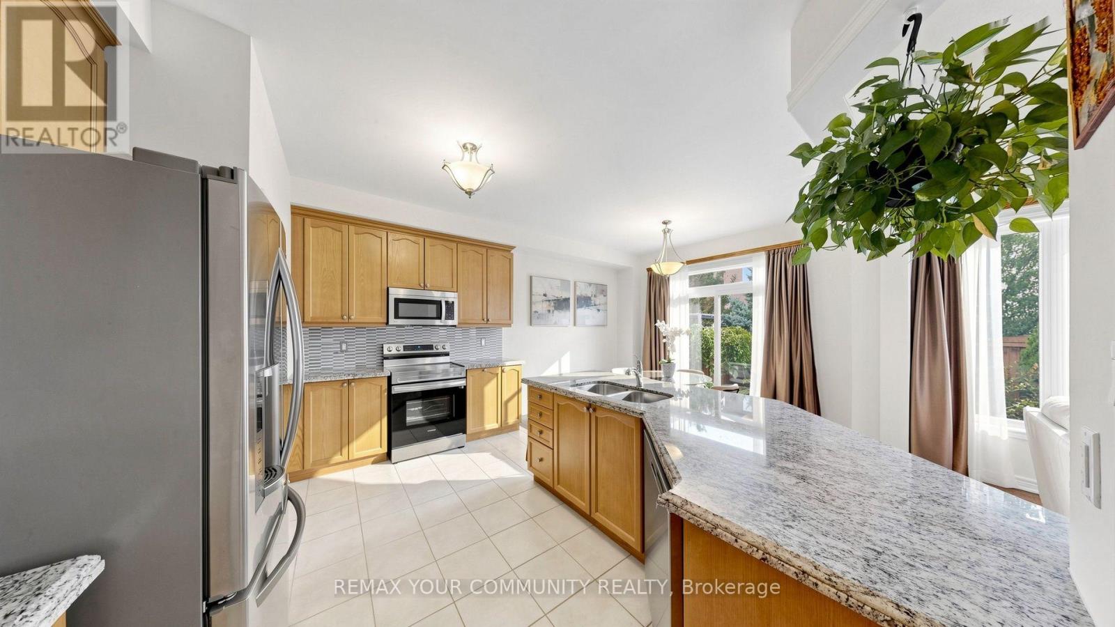 6 Homerton Avenue, Richmond Hill, ON photo 10