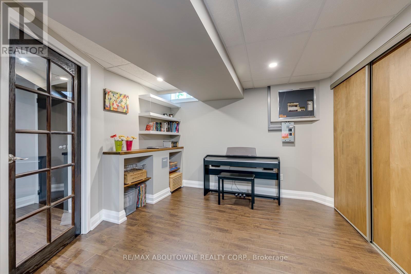 1198 Potters Wheel Crescent — photo 37