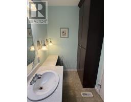 24 Mcquarrie Pl, Elliot Lake, ON P5A3C1 Photo 32