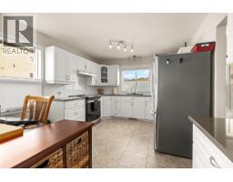 Kitchen - 151 8 Avenue Sw Unit# 20, Salmon Arm, BC V1E1B9 Photo 9