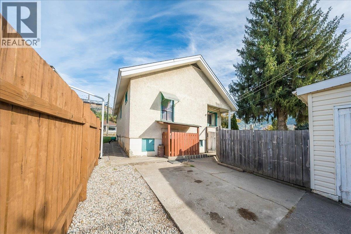 1396 Second Avenue - 28
