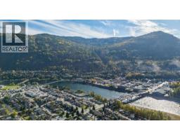 1396 Second Avenue, Trail, BC V1R1L9 Photo 35