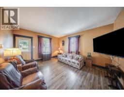 Bedroom - 1396 Second Avenue, Trail, BC V1R1L9 Photo 6