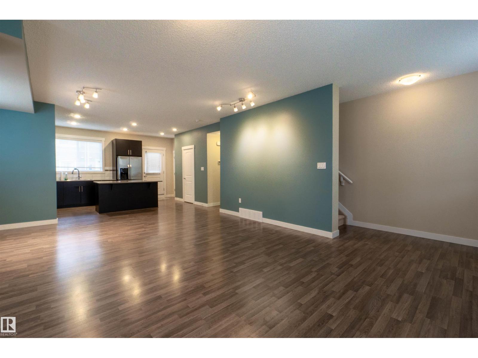 #75 – 8315 180 Avenue NW, Klarvatten — photo 7 of 29: Property photo
