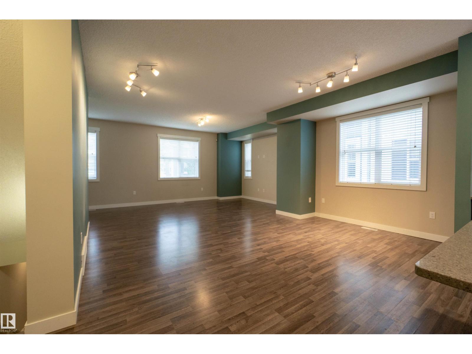 #75 – 8315 180 Avenue NW, Klarvatten — photo 4 of 29: Property photo