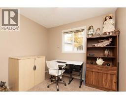 1, 1915 18 Avenue N, Lethbridge, AB T1H4V6 Photo 13