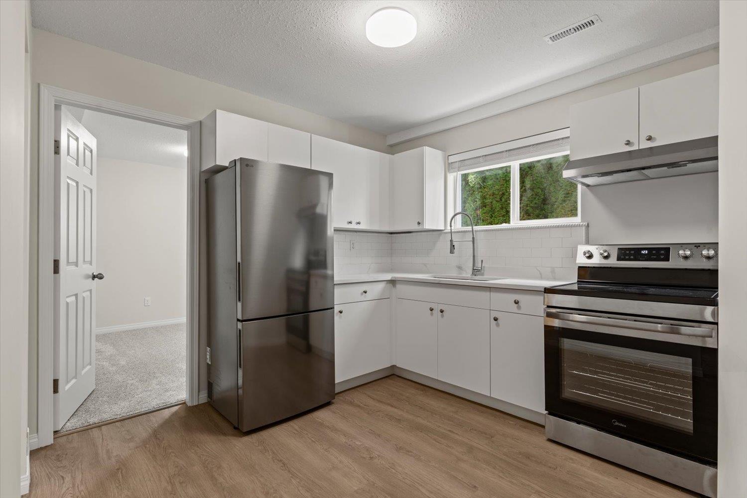 Photo of B 45220 SOUTH SUMAS ROAD, Sardis South 31