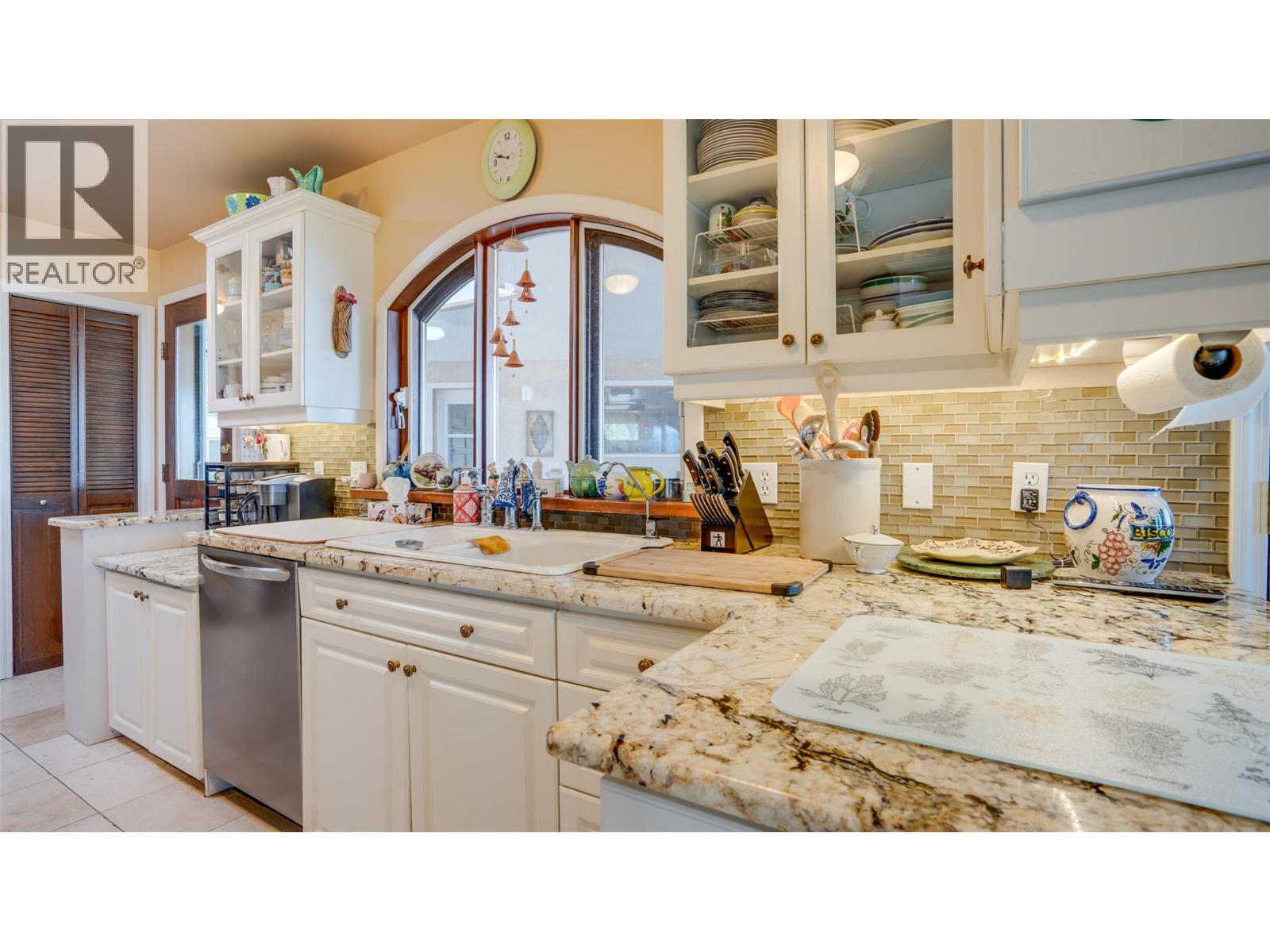 3200 Greenwood Road, Vernon