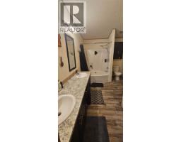 48 Wilderness Heights Drive, Elkford, BC V0B1H0 Photo 16