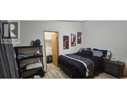 48 Wilderness Heights Drive, Elkford, BC V0B1H0 Photo 18