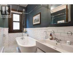 104, 804 18 Avenue SW - photo 11
