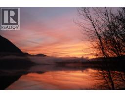2836 Simpson Road, Lee Creek, BC V0E1M4 Photo 29