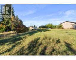 2836 Simpson Road, Lee Creek, BC V0E1M4 Photo 8