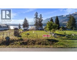 2836 Simpson Road, Lee Creek, BC V0E1M4 Photo 18