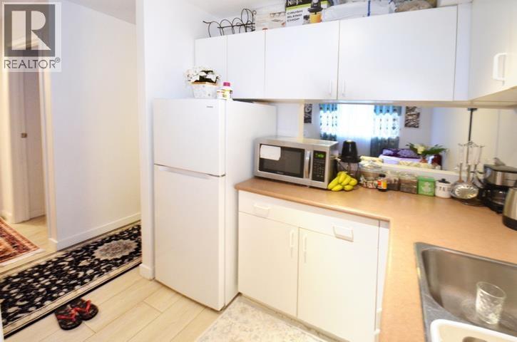 225 8120 COLONIAL DRIVE, Richmond