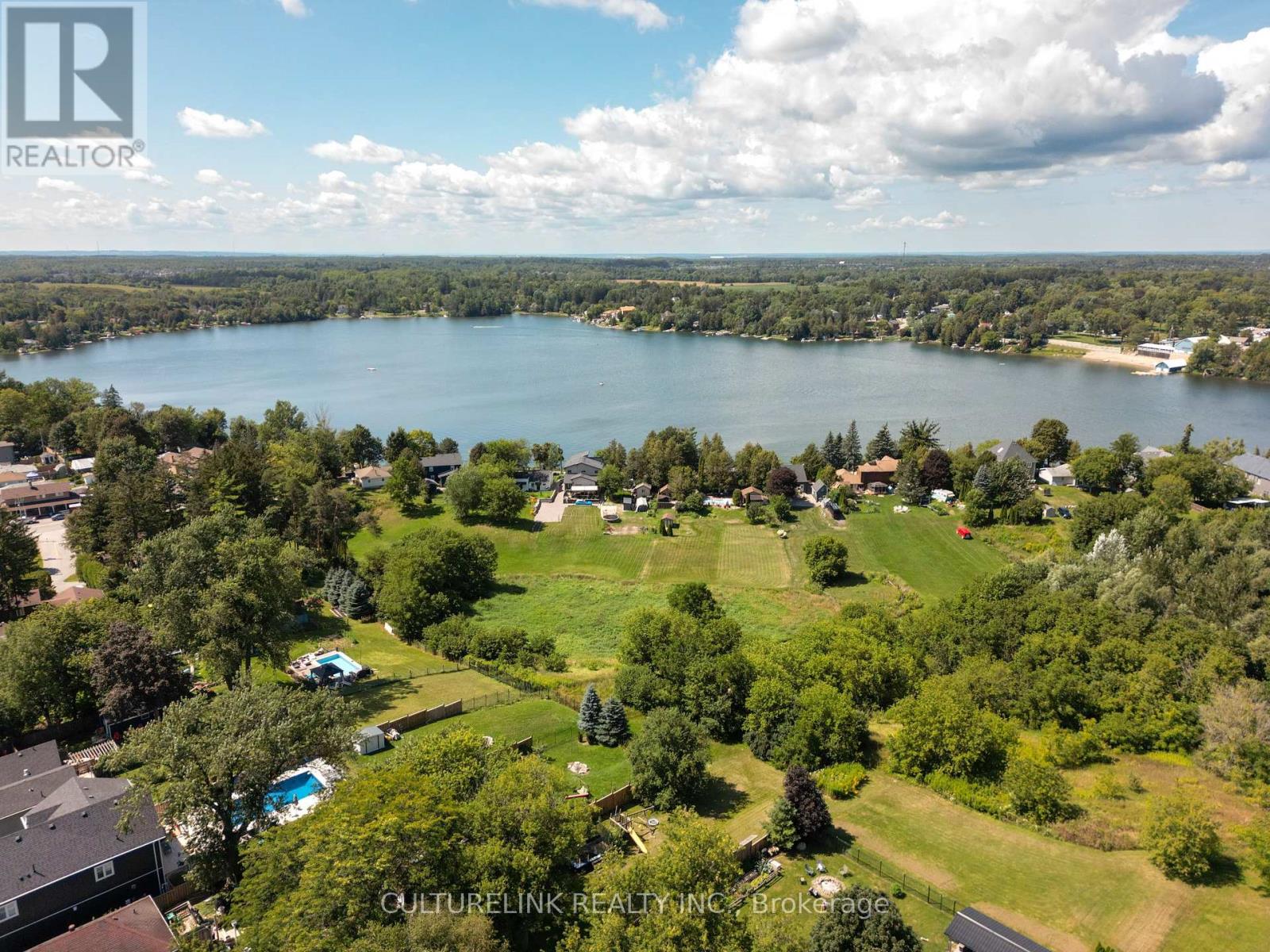 11 Victor Road, Whitchurch-Stouffville, ON photo 8