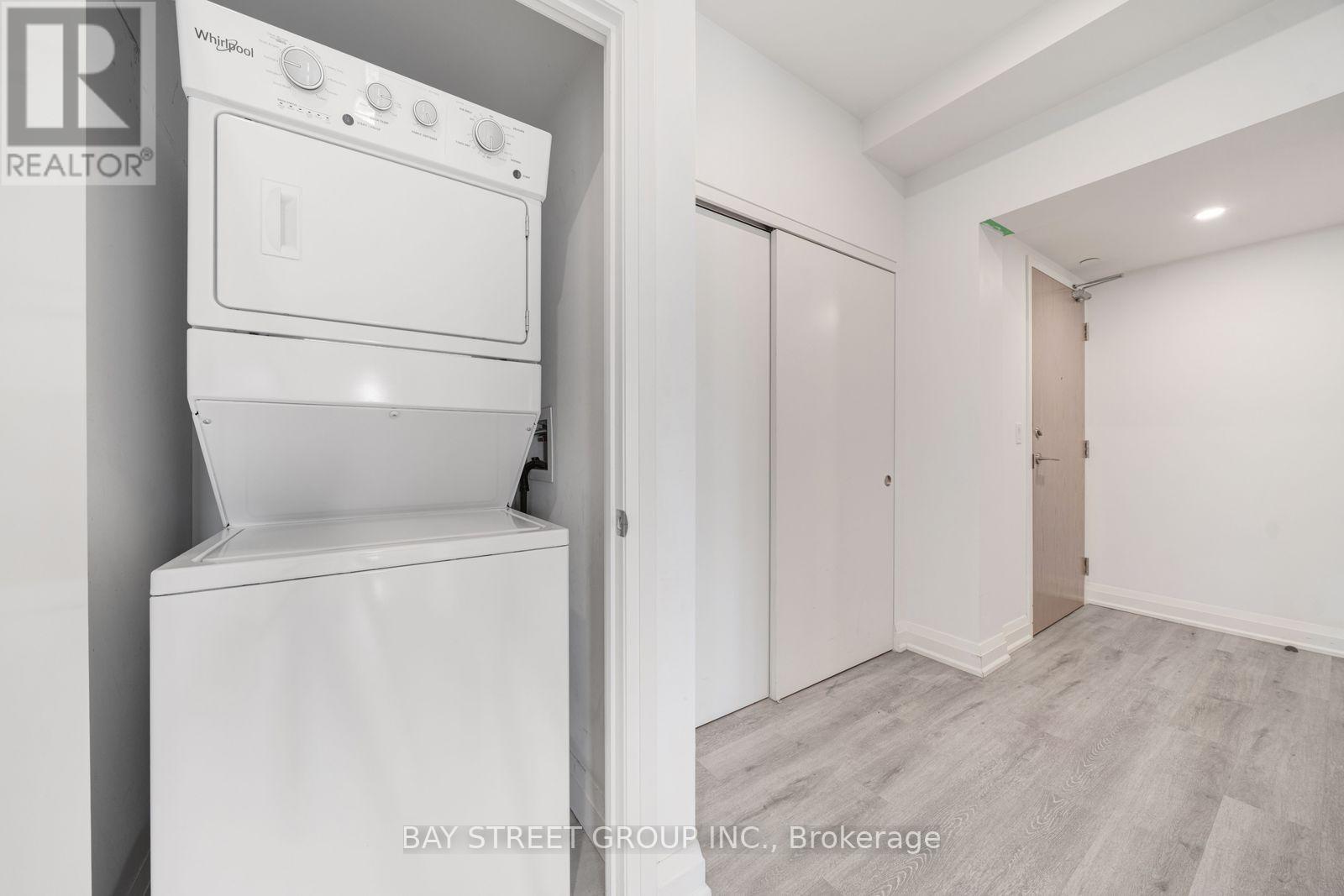 1011- 58 Lakeside Terrace, Barrie, ON photo 32