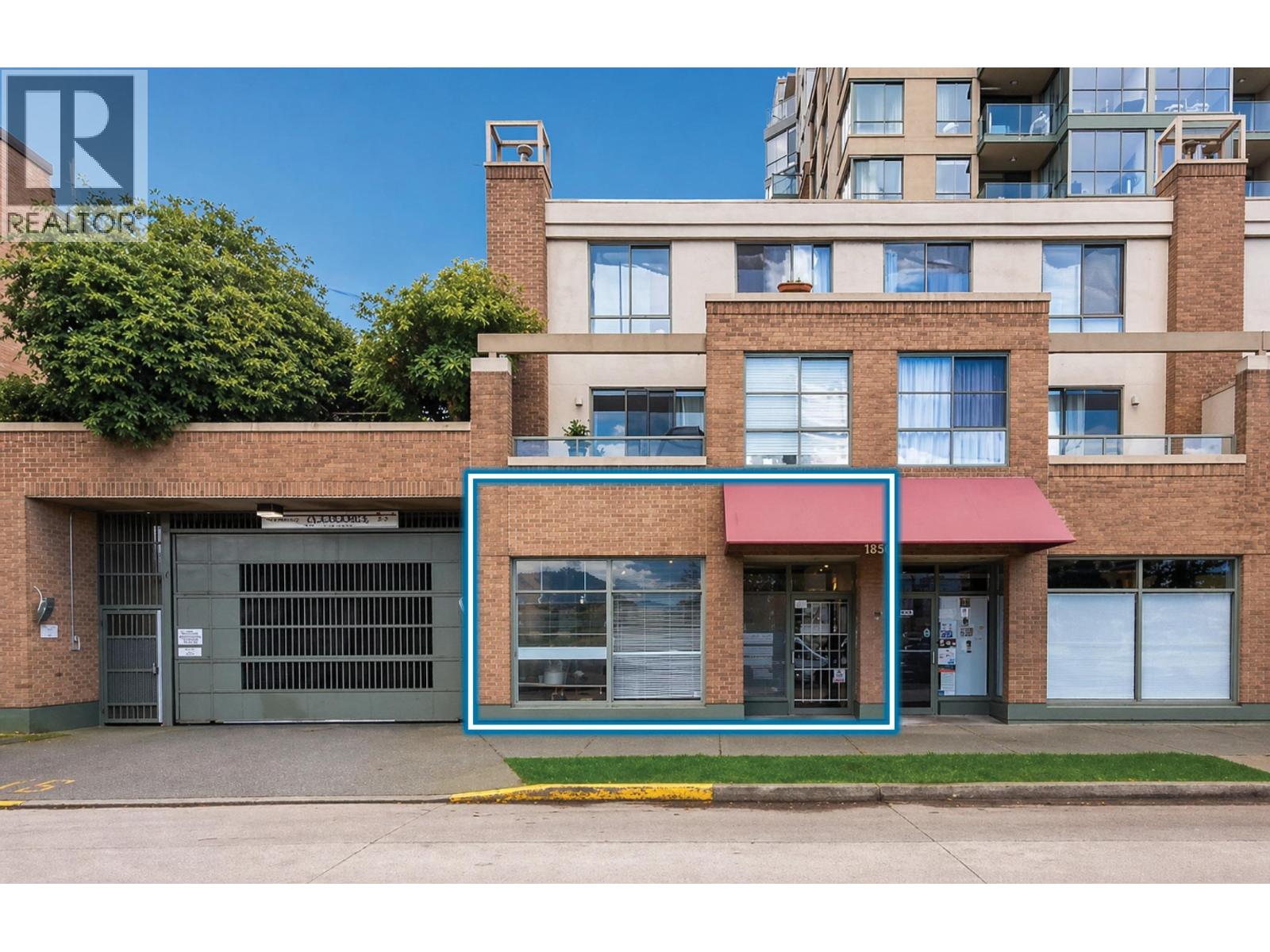 1672 W 6TH AVENUE, Vancouver - Image 1