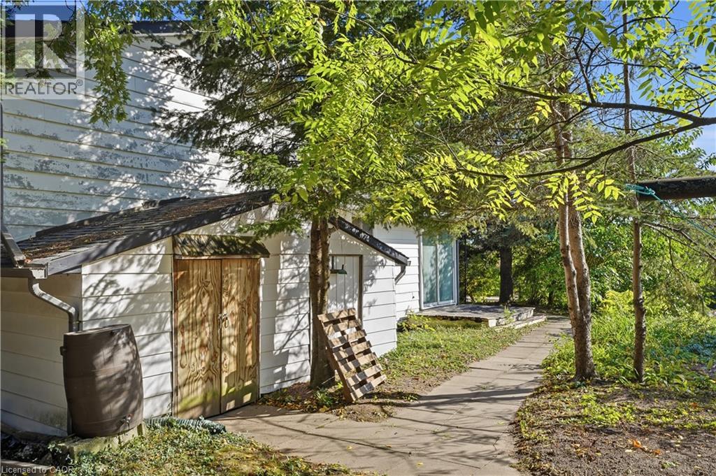12 HILL Street - 12