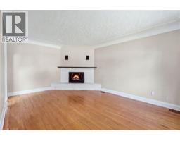4pc Bathroom - 7 Sheldon Street, Dundas, ON L9H4P3 Photo 6