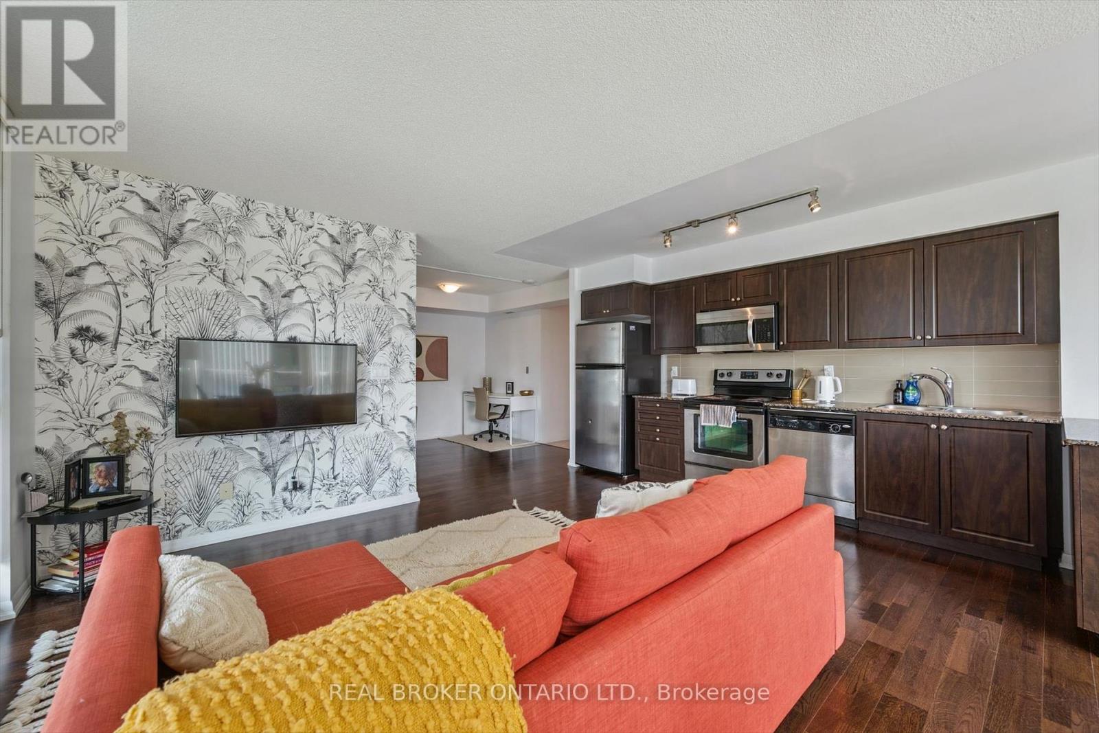 209 Fort York Boulevard — photo 12
