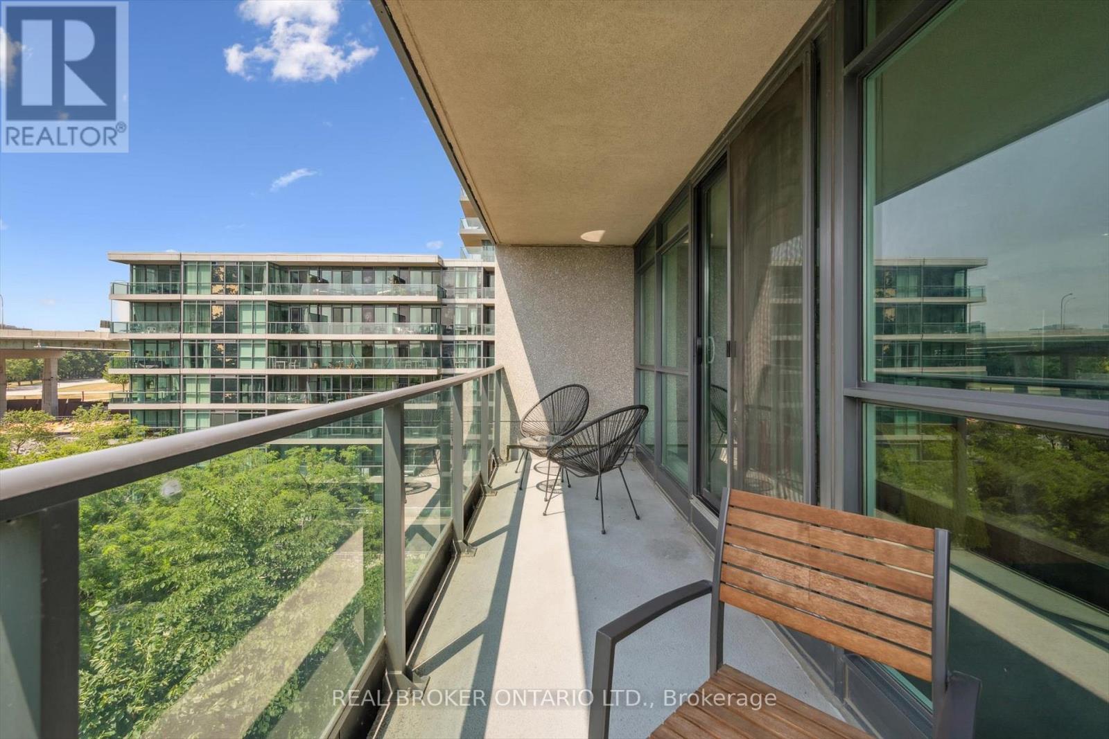 209 Fort York Boulevard — photo 13