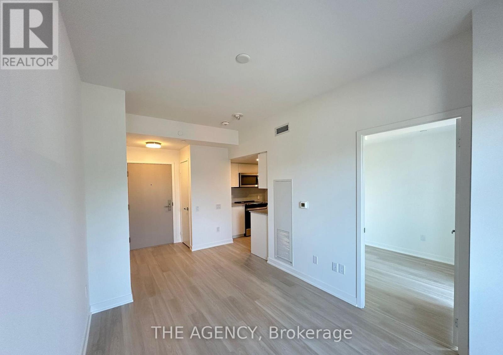 500 Wilson Avenue — photo 4