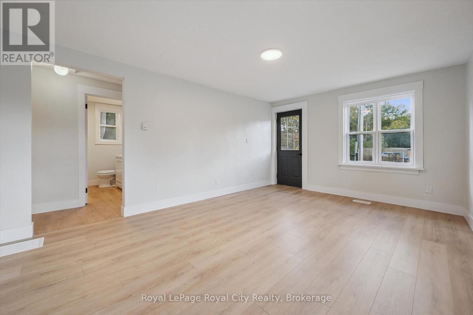 1 STEVENSON STREET N - Image 26