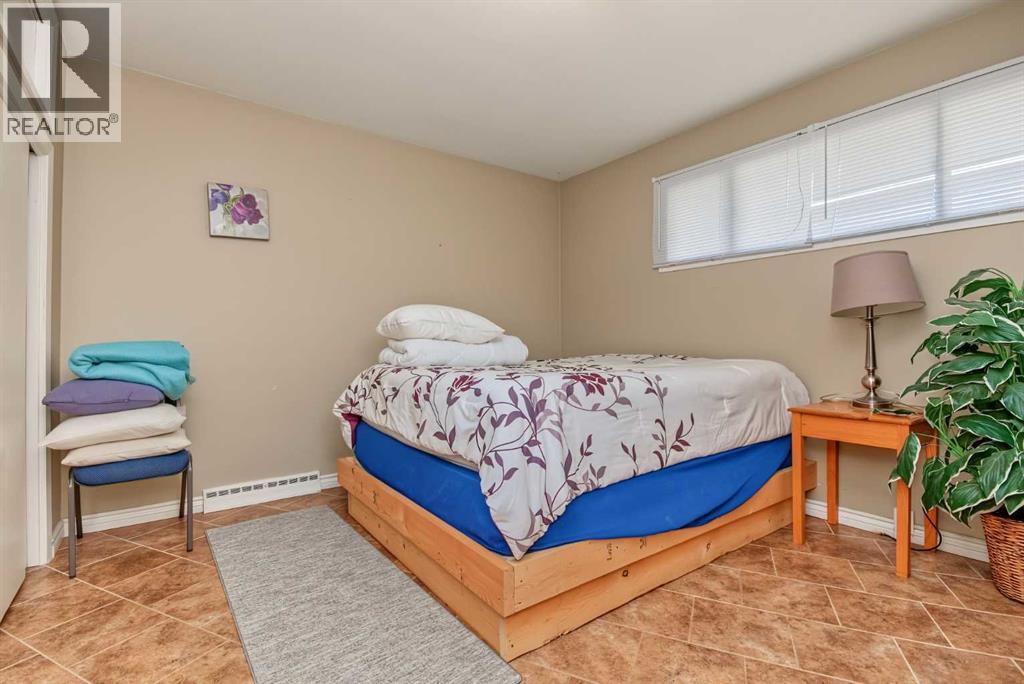 9816 105 Avenue - Image 19