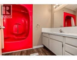 9816 105 Avenue, Grande Prairie, AB T8V1G8 Photo 27