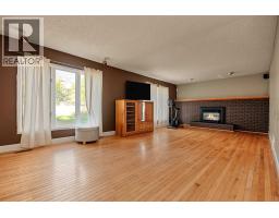 3pc Bathroom - 9816 105 Avenue, Grande Prairie, AB T8V1G8 Photo 6