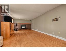 3pc Bathroom - 9816 105 Avenue, Grande Prairie, AB T8V1G8 Photo 7