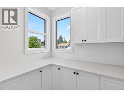 Bathroom - 2022b Galerno Rd, Campbell River, BC V9W0A2 Photo 11