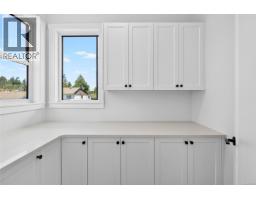 Pantry - 2022b Galerno Rd, Campbell River, BC V9W0A2 Photo 12
