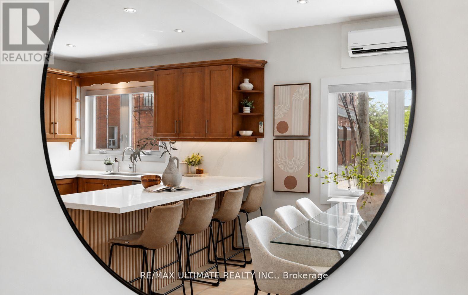 906 LOGAN AVENUE - 12