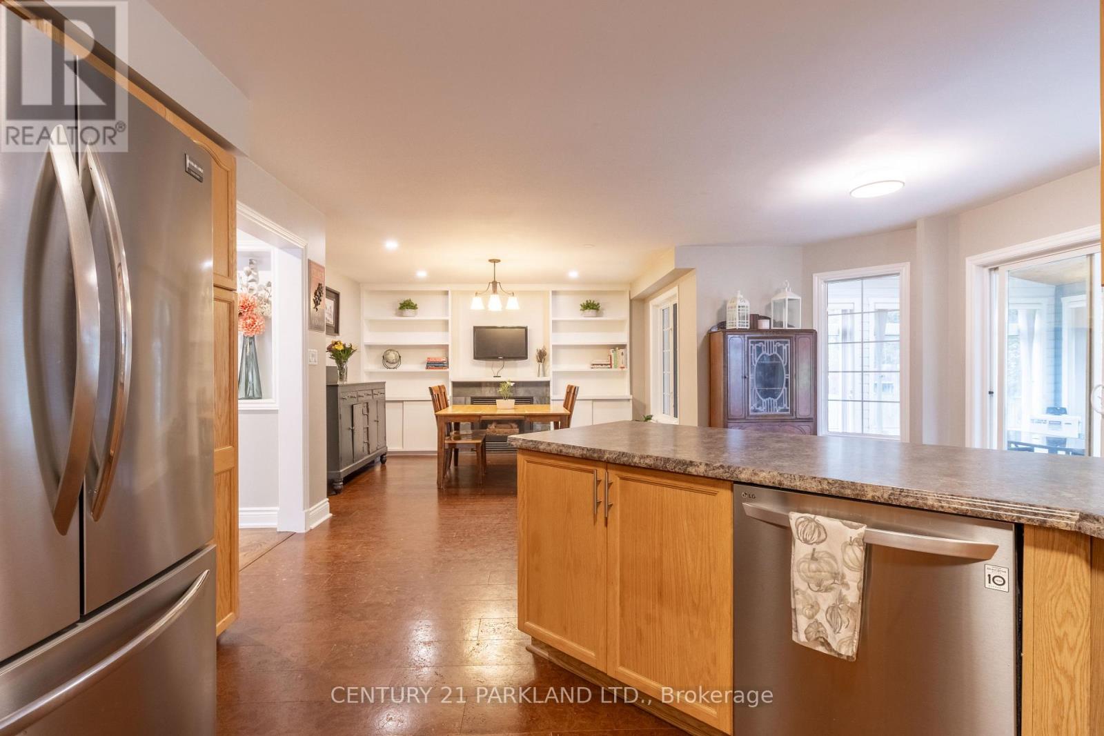 18 NAPIER COURT - 12