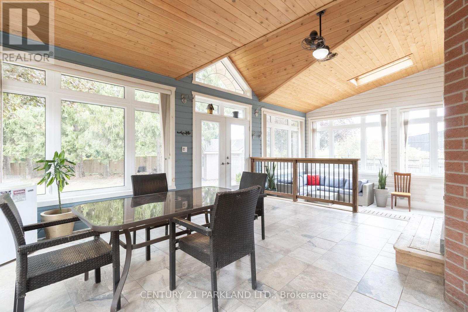 18 Napier Court, Whitby, ON photo 18