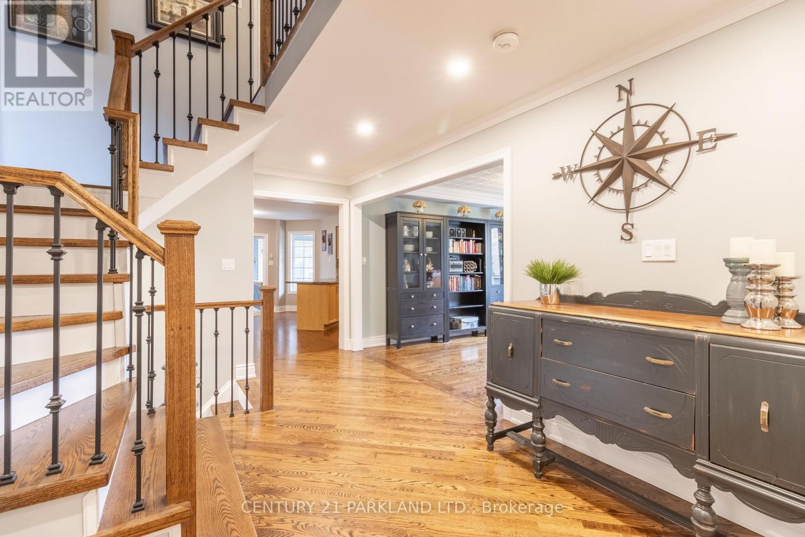 18 Napier Court, Whitby, ON photo 5